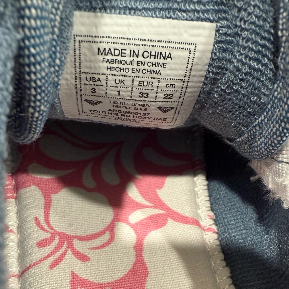 Roxy Blue and White Heart Pattern Sneakers - Picture 3 of 6